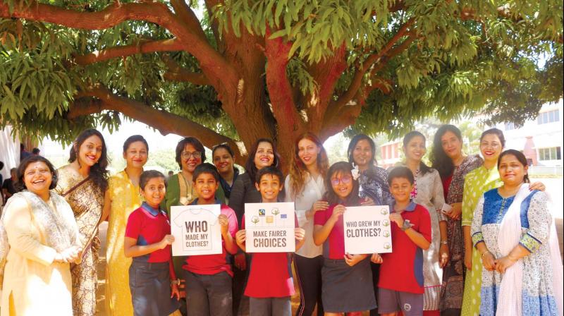 Students and staff of Vidyashilp School. Students and staff of Vidyashilp School.