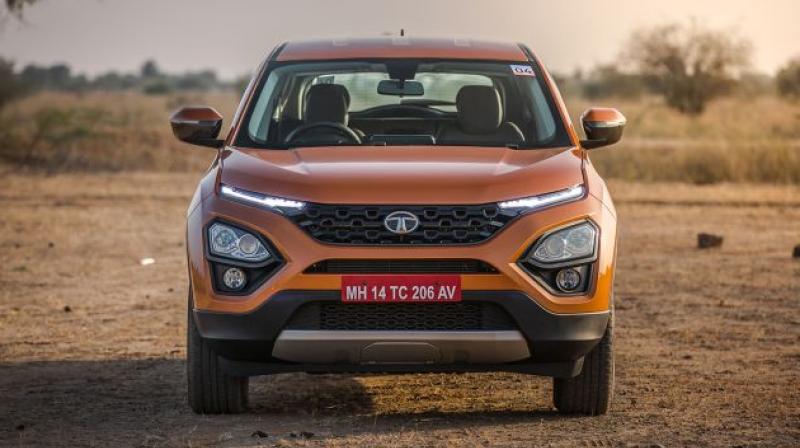 The Harrier and the Compass share Fiat’s 2.0-litre MultiJet diesel engine and a 6-speed manual. The Harrier and the Compass share Fiat’s 2.0-litre MultiJet diesel engine and a 6-speed manual.