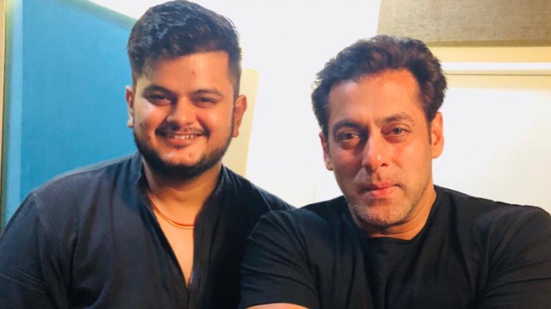 Salman Khan with Vishal Mishra. Salman Khan with Vishal Mishra.