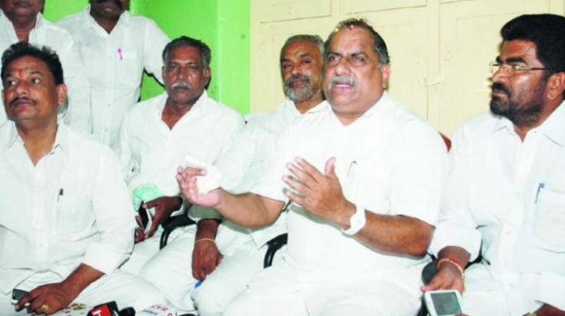 Tension gripped East Godavari on Wednesday as the police foiled the attempt of senior Kapu leader Mudragada Padmanabham at Kirlampudi village to embark on ‘padayatra’ to Amaravati on the Kapu reservation issue. Tension gripped East Godavari on Wednesday as the police foiled the attempt of senior Kapu leader Mudragada Padmanabham at Kirlampudi village to embark on ‘padayatra’ to Amaravati on the Kapu reservation issue.