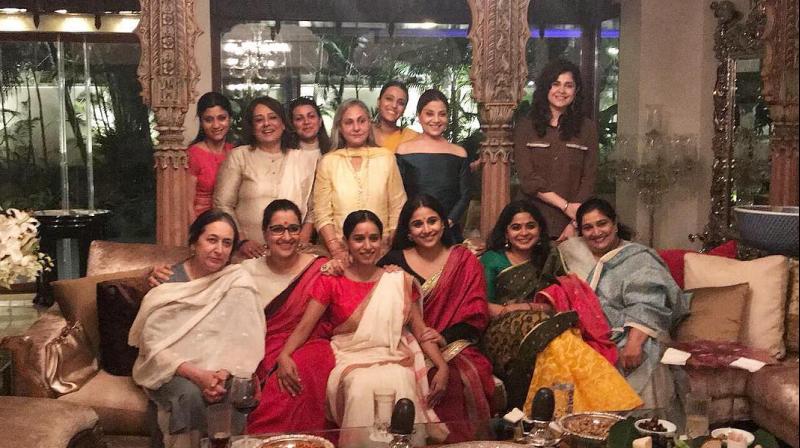 Jaya Bachchan hosts a bash for Filmfare Award winners (Female). Jaya Bachchan hosts a bash for Filmfare Award winners (Female).