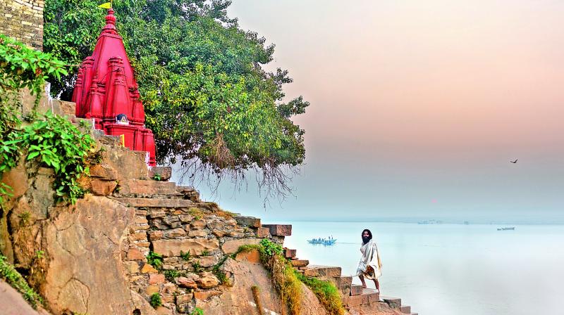 A morning Saga, Varanasi 2016 A morning Saga, Varanasi 2016