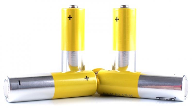 Vanadium and sulfur's small size and weight allow them to deliver a high capacity and energy density. Vanadium and sulfur's small size and weight allow them to deliver a high capacity and energy density.