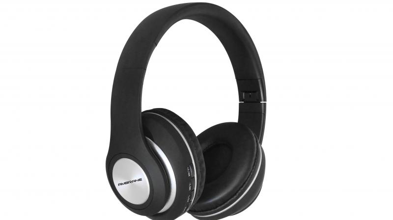 Ambrane WH-83 is designed to give users a professional and detailed sound experience. Ambrane WH-83 is designed to give users a professional and detailed sound experience.