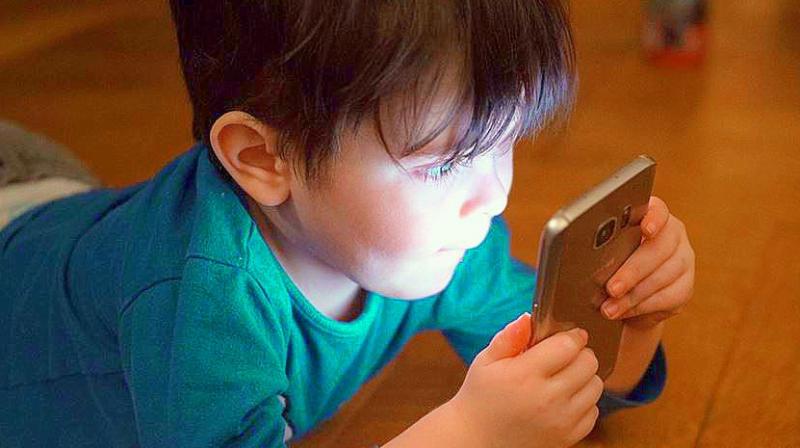 Research has shown that talking on the phone for just two minutes is enough to alter electrical activity inside a child’s brain. Research has shown that talking on the phone for just two minutes is enough to alter electrical activity inside a child’s brain.