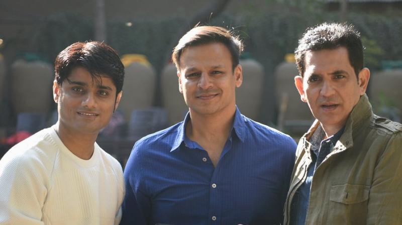 PM Narendra Modi producer Sandip Ssingh, Vivek Oberoi and Omung Kumar. (Photo: Twitter) PM Narendra Modi producer Sandip Ssingh, Vivek Oberoi and Omung Kumar. (Photo: Twitter)