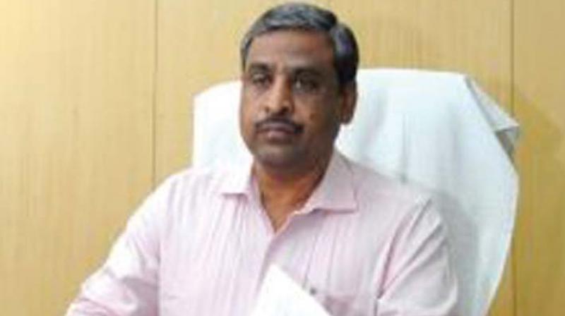 “The 19-year old boy was enrolled in B.Com (Chartered Accountancy) course at a private Arts and Science College located in SIHS Colony Road in Singanallur in 2018- 19. The college promised to pay students a ‘commission’ for enrolling students in the college for the current academic year. “The 19-year old boy was enrolled in B.Com (Chartered Accountancy) course at a private Arts and Science College located in SIHS Colony Road in Singanallur in 2018- 19. The college promised to pay students a ‘commission’ for enrolling students in the college for the current academic year.