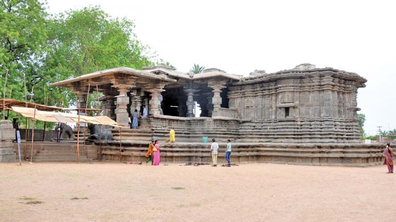 Thousand pilloried Hanamkonda temple in Warangal. Thousand pilloried Hanamkonda temple in Warangal.