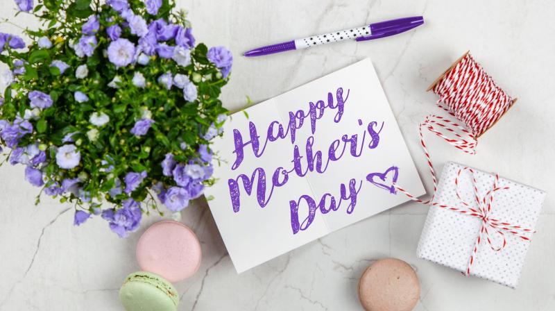 Tech toys to gift your mom. Tech toys to gift your mom.