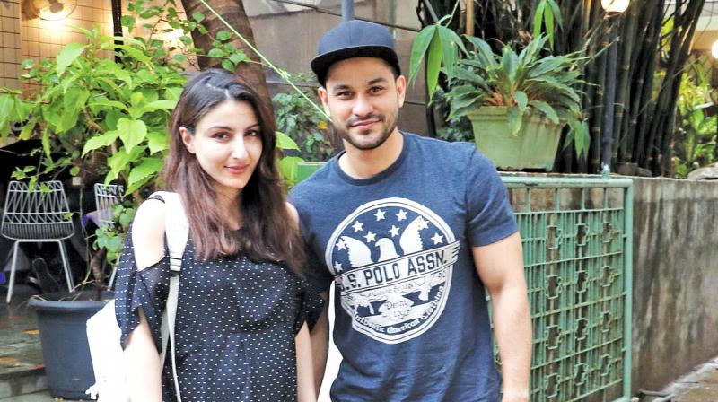 Soha Ali Khan and Kunal Khemu Soha Ali Khan and Kunal Khemu