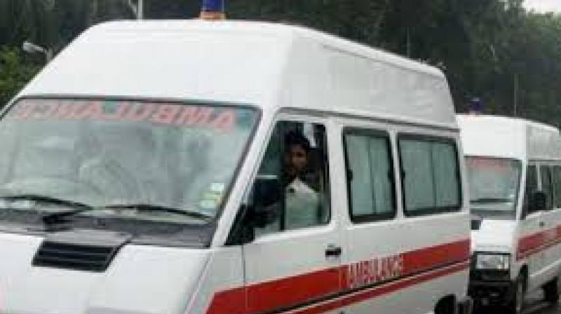 Under the green channel, the traffic police ensures that ambulance get traffic free roads. (Representational image) Under the green channel, the traffic police ensures that ambulance get traffic free roads. (Representational image)