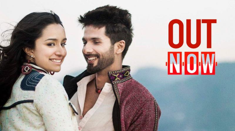 Shraddha Kapoor and Shahid Kapoor in Dekhte Dekhte from Batti Gul Meter Chalu. Shraddha Kapoor and Shahid Kapoor in Dekhte Dekhte from Batti Gul Meter Chalu.