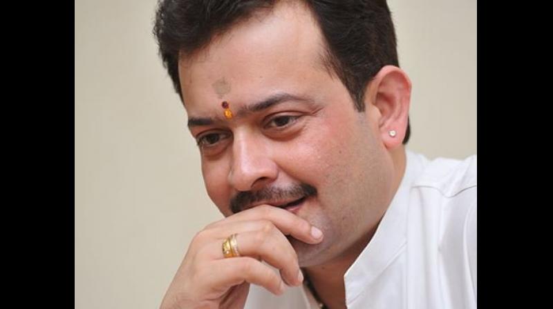 Bhayyu Maharaj, whose original name is Uday Singh Deshmukh, shot himself, Deputy Inspector Genaral (DIG) Indore H C Mishra said. (Photo: Twitter/ANI) Bhayyu Maharaj, whose original name is Uday Singh Deshmukh, shot himself, Deputy Inspector Genaral (DIG) Indore H C Mishra said. (Photo: Twitter/ANI)