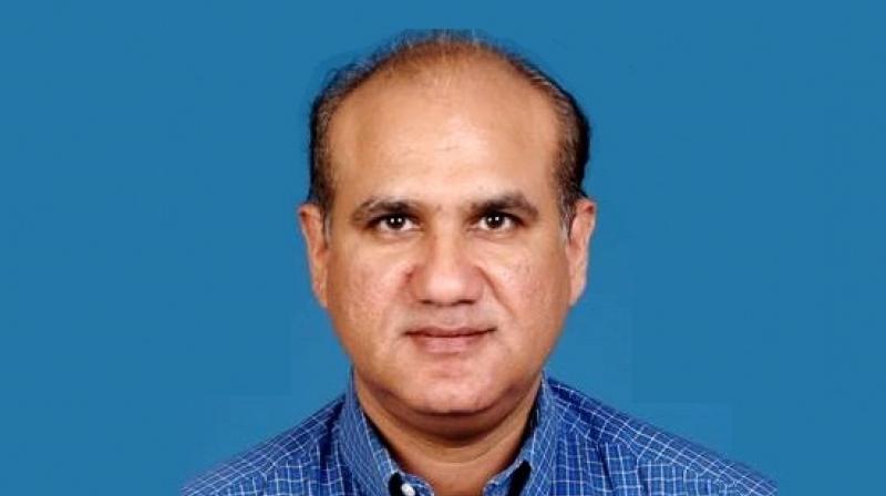 Earlier, Arvind Kathpalia's flying licence was suspended in 2017 for three months by the DGCA for allegedly skipping the breath analyser test before a flight. (Photo: Facebook | Screengrab | @arvind.kathpalia) Earlier, Arvind Kathpalia's flying licence was suspended in 2017 for three months by the DGCA for allegedly skipping the breath analyser test before a flight. (Photo: Facebook | Screengrab | @arvind.kathpalia)