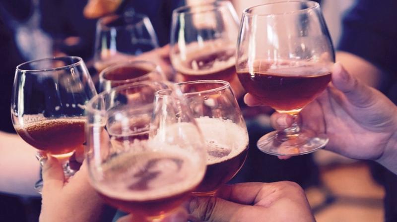 ‘Binge Diet’ has limited access to both the high-fat diet with a normal diet during non-access periods and the alcohol beverage. (Photo: Representational/Pixabay) ‘Binge Diet’ has limited access to both the high-fat diet with a normal diet during non-access periods and the alcohol beverage. (Photo: Representational/Pixabay)