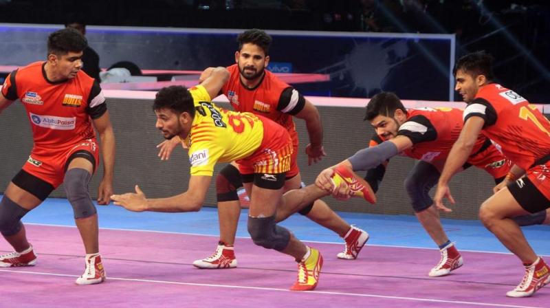Gujarat will have their hopes pinned on star raider Sachin Tanwar, who has been consistent through the campaign. (Photo: Pro Kabaddi) Gujarat will have their hopes pinned on star raider Sachin Tanwar, who has been consistent through the campaign. (Photo: Pro Kabaddi)