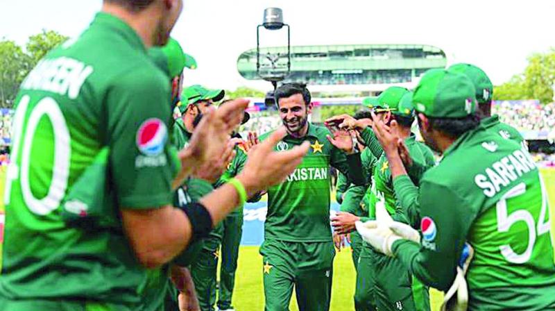Shoaib Malik is given a guard of honour after Pakistan beat Bangladesh at Lord’s in London on Friday. (Photo; ICC) Shoaib Malik is given a guard of honour after Pakistan beat Bangladesh at Lord’s in London on Friday. (Photo; ICC)
