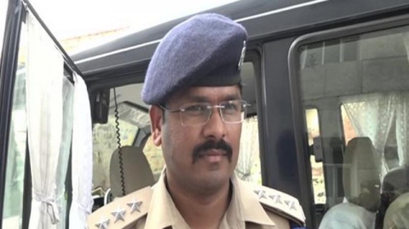A case was registered on Wednesday against over 200 people after a man was allegedly thrashed by a mob on suspicion of being a child lifter. (Photo: ANI) A case was registered on Wednesday against over 200 people after a man was allegedly thrashed by a mob on suspicion of being a child lifter. (Photo: ANI)