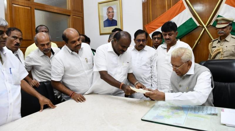 Repeated demand from ministers in his own cabinet for Congress Legislature Party leader Siddaramaiah to become chief minister, and they openly expressing displeasure against his functioning had affected Kumaraswamy's morale to a great extent, following which he had even offered to quit. (Photo: ANI) Repeated demand from ministers in his own cabinet for Congress Legislature Party leader Siddaramaiah to become chief minister, and they openly expressing displeasure against his functioning had affected Kumaraswamy's morale to a great extent, following which he had even offered to quit. (Photo: ANI)