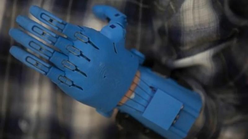 Josh started reading about 3D-printed arms earlier this year (Photo: YouTube) Josh started reading about 3D-printed arms earlier this year (Photo: YouTube)