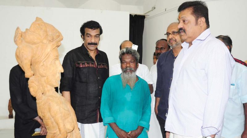 Suresh Gopi, MP, and Jayaraj Warrier watch the Kalkkadhal Sculpture exhibition by Shilpi Rajan at Lalithakala Akademi Art gallery, Thrissur on Sunday. (Photo: DC) Suresh Gopi, MP, and Jayaraj Warrier watch the Kalkkadhal Sculpture exhibition by Shilpi Rajan at Lalithakala Akademi Art gallery, Thrissur on Sunday. (Photo: DC)