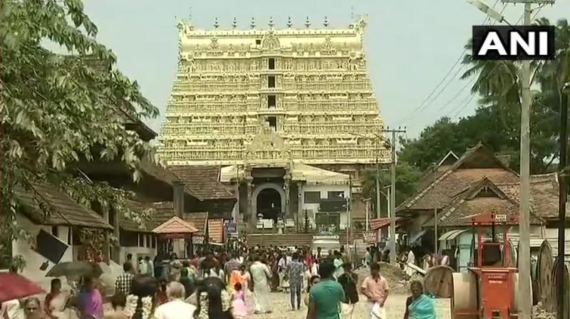 Onam feast was prepared in schools, colleges, convention halls, mosques and churches which are serving as relief camps in various districts. (Photo: ANI/Twitter) Onam feast was prepared in schools, colleges, convention halls, mosques and churches which are serving as relief camps in various districts. (Photo: ANI/Twitter)