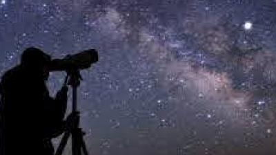 The planets can be seen using a pair of binoculars or telescopes 