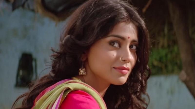 shriya saran still mum