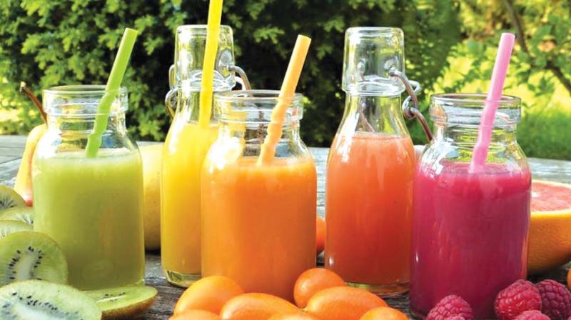 Shops selling juices should have food safety licence/registration and it should be displayed properly. Shops selling juices should have food safety licence/registration and it should be displayed properly.
