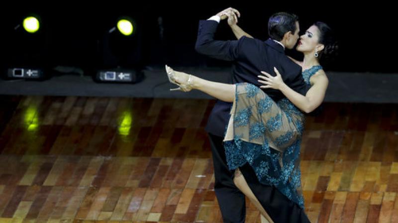 Dancing increase the area of the brain that declines with age (Photo: AP) Dancing increase the area of the brain that declines with age (Photo: AP)