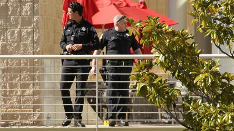 Police officers are seen at Youtube headquarters following an active shooter situation in San Bruno, California (Photo: Reuters) Police officers are seen at Youtube headquarters following an active shooter situation in San Bruno, California (Photo: Reuters)