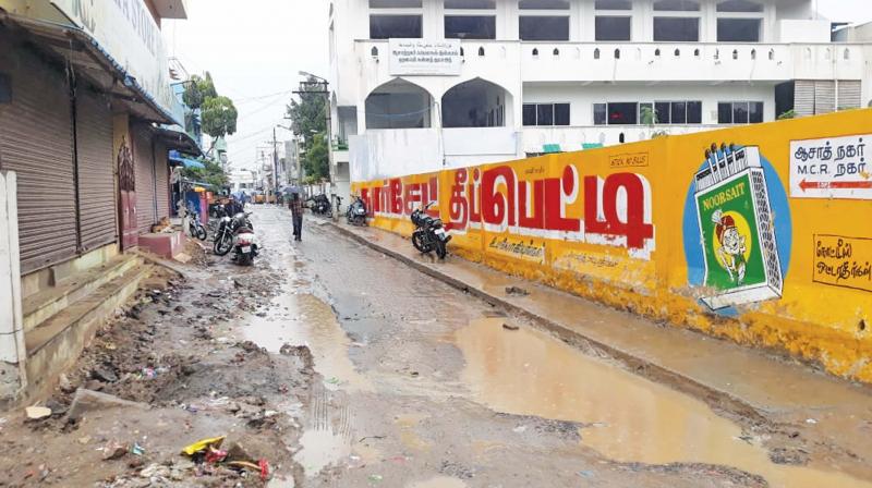 A picture of ‘Photo Protest’, a photo contest to encourage public to bring to light the bad condition of the roads of Karumbukadai in Coimbatore. (Photo: DC) A picture of ‘Photo Protest’, a photo contest to encourage public to bring to light the bad condition of the roads of Karumbukadai in Coimbatore. (Photo: DC)