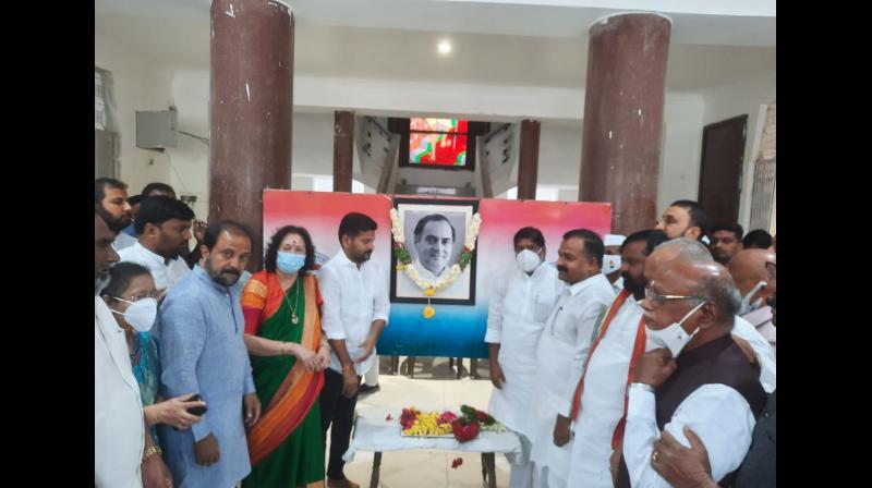 Rajiv Gandhi Sadbhavana commemoration committee conducted events at Charminar. — DC Image/Pavan Kumar Rajiv Gandhi Sadbhavana commemoration committee conducted events at Charminar. — DC Image/Pavan Kumar