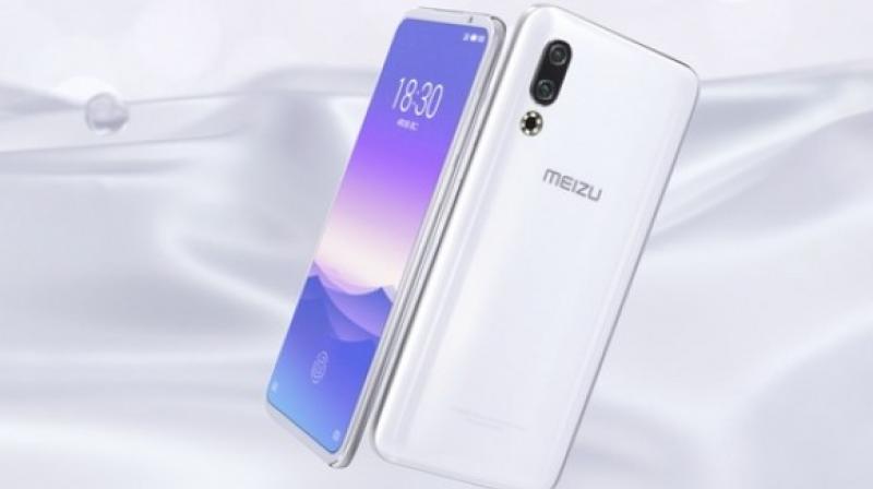 The Meizu 16s comes with a Snapdragon 855 SoC and paired with either 6GB or 8GB of DDR4X RAM and the onboard storage featured here is 128GB or 256GB. The Meizu 16s comes with a Snapdragon 855 SoC and paired with either 6GB or 8GB of DDR4X RAM and the onboard storage featured here is 128GB or 256GB.