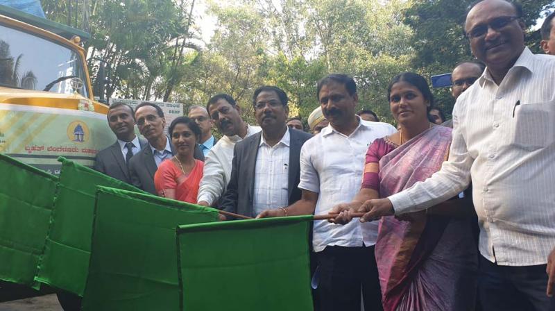 Mayor Gangambike, BBMP Commissioner Manjunath Prasad and others flag off a truck carrying plastic waste to Kempegowda International Airport on Monday. Mayor Gangambike, BBMP Commissioner Manjunath Prasad and others flag off a truck carrying plastic waste to Kempegowda International Airport on Monday.