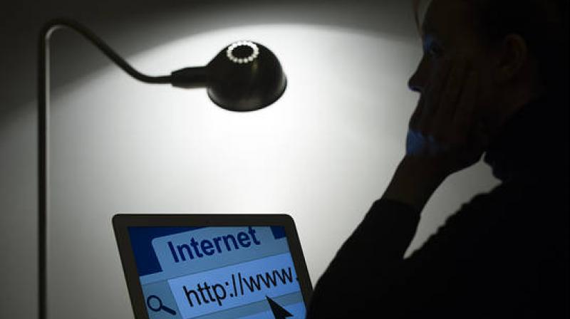 Adolescents do not accept that they have internet addiction and require several psycho-educative sessions (Photo: AFP) Adolescents do not accept that they have internet addiction and require several psycho-educative sessions (Photo: AFP)