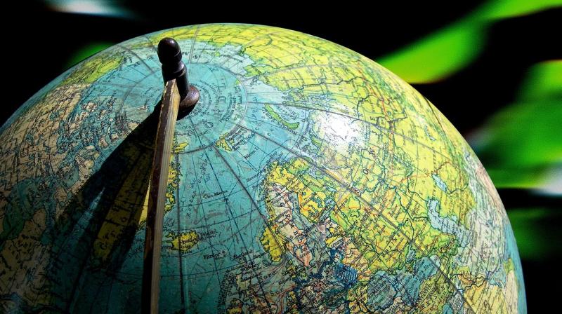 The magnetic north pole is wandering about 34 miles (55 kilometers) a year and at the end of 2017 it crossed the international date line. (Photo: Pixabay) The magnetic north pole is wandering about 34 miles (55 kilometers) a year and at the end of 2017 it crossed the international date line. (Photo: Pixabay)
