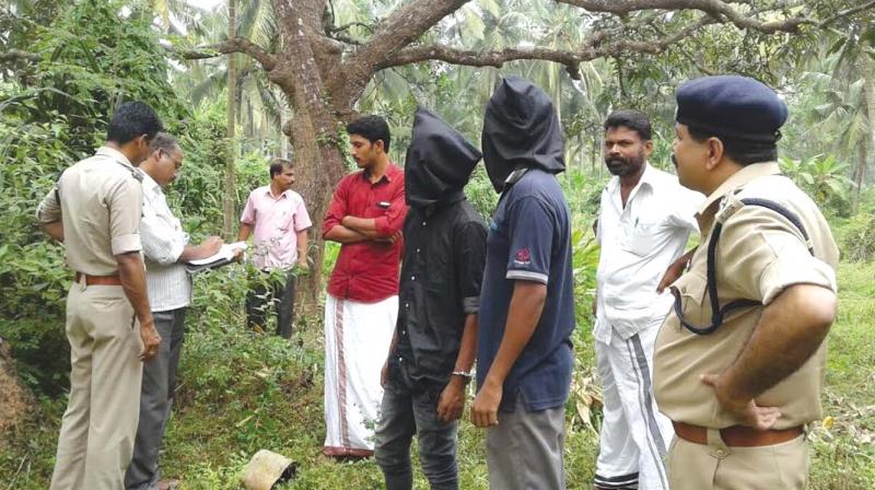 Police takes the accused in Mohanan murder case to gather evidence in Kannur on Tuesday. (Photo: DC) Police takes the accused in Mohanan murder case to gather evidence in Kannur on Tuesday. (Photo: DC)