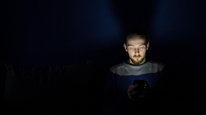 Light-emitting devices may impact your sleep. (Photo: Pixabay) Light-emitting devices may impact your sleep. (Photo: Pixabay)