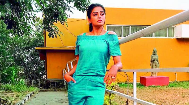 Actress Priyamani, who has not signed any Telugu film in recent times, has filed a complaint against the producer and director of the film Angulika for using her images to promote the film. Actress Priyamani, who has not signed any Telugu film in recent times, has filed a complaint against the producer and director of the film Angulika for using her images to promote the film.