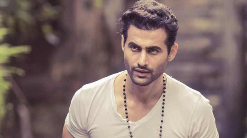 Freddy Daruwala. Freddy Daruwala.