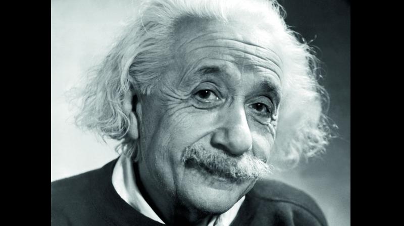 The researchers' calculations show that if gravitational waves are found to travel at the speed of light, this would rule out alternative gravity theories, with no dark energy, in support of Einstein's Cosmological Constant. The researchers' calculations show that if gravitational waves are found to travel at the speed of light, this would rule out alternative gravity theories, with no dark energy, in support of Einstein's Cosmological Constant.