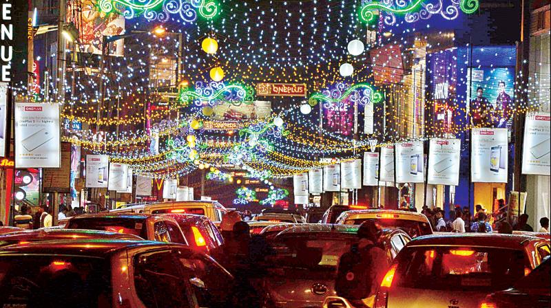The police are advising people to enjoy the New Year responsibly. They have decided to arrange for adequate manpower to ensure law and order on New Year's eve. The police are advising people to enjoy the New Year responsibly. They have decided to arrange for adequate manpower to ensure law and order on New Year's eve.