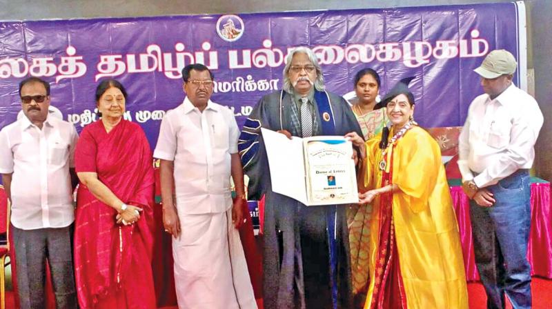 Former ministers Suba Thangavelu, Indrakumari, Thennavan and producer Ratnavel Pandian also participated in the event. Former ministers Suba Thangavelu, Indrakumari, Thennavan and producer Ratnavel Pandian also participated in the event.