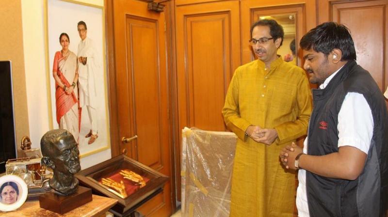 Hardik Patel with Uddhav Thackeray. (Photo: Twitter) Hardik Patel with Uddhav Thackeray. (Photo: Twitter)