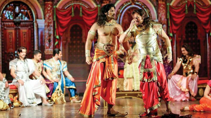 The play speaks about the human side of Duryodhana’s rock solid bond of friendship with Karan as well as his relationship with the elders of the Kuru clan and Draupadi. The play speaks about the human side of Duryodhana’s rock solid bond of friendship with Karan as well as his relationship with the elders of the Kuru clan and Draupadi.