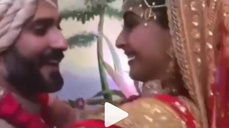 Anand Ahuja and Sonam Kapoor in the video. (Photo: Instagram) Anand Ahuja and Sonam Kapoor in the video. (Photo: Instagram)