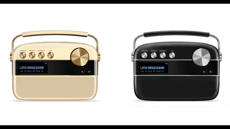 The pre-loaded 5000 songs continue to be accessed anytime without internet along with other features like FM/ AM, USB & Bluetooth. The pre-loaded 5000 songs continue to be accessed anytime without internet along with other features like FM/ AM, USB & Bluetooth.