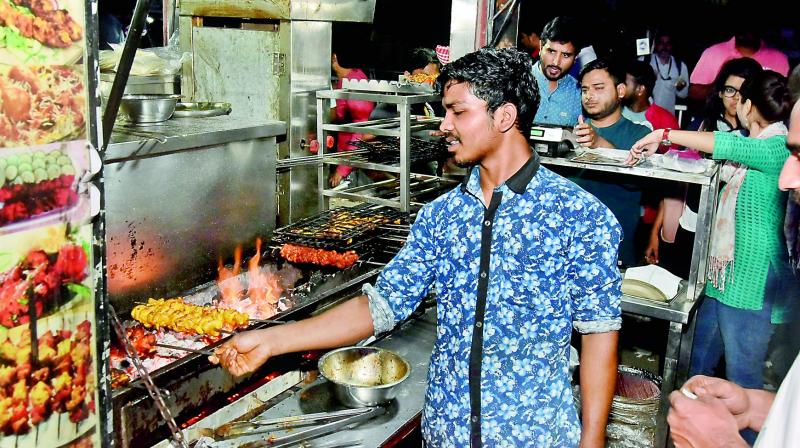 Streets at DLF Gachibowli, Madhapur, Yousufguda and Ameerpet are a great escape for late-night workers. Streets at DLF Gachibowli, Madhapur, Yousufguda and Ameerpet are a great escape for late-night workers.