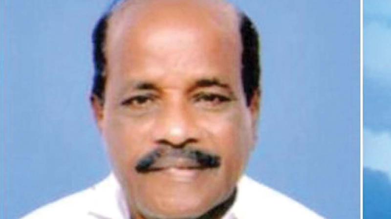 Expressing deep shock and pain at the demise of Radhamani, the DMK president M K Stalin rushed to JIPMER earlier in the day to pay his last respects. Expressing deep shock and pain at the demise of Radhamani, the DMK president M K Stalin rushed to JIPMER earlier in the day to pay his last respects.